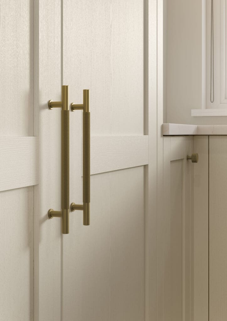 Newcombe, Taupe Grey