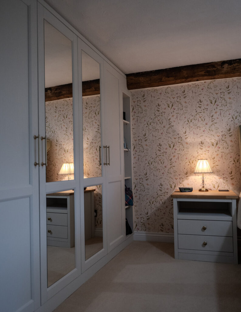 Pembridge Bedroom - Monaghan - Porcelain