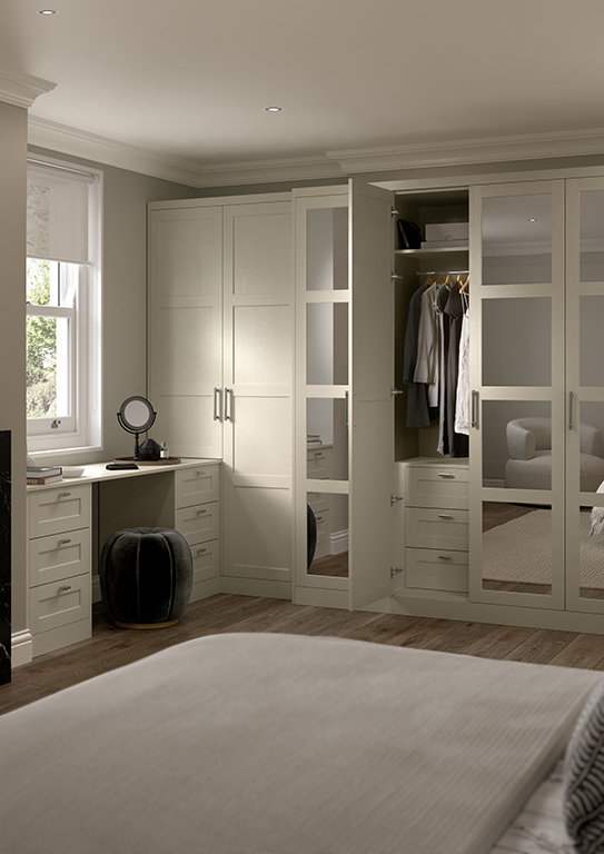 Aldana Bedroom, Stone