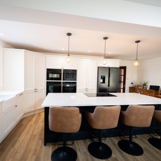 Pembridge - Allen - Porcelain & Indigo