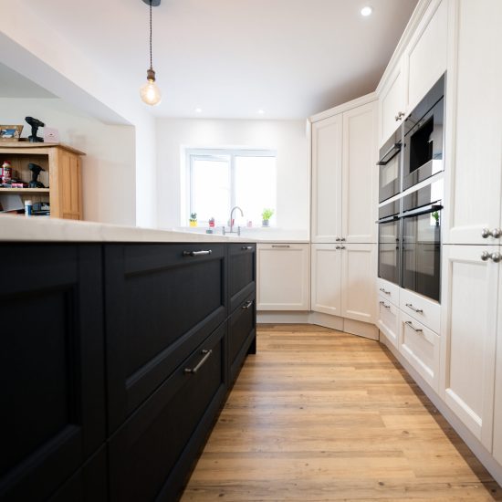 Pembridge - Allen - Porcelain & Indigo
