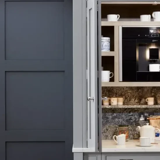 Ovolo in Ives Blue & Inkwell