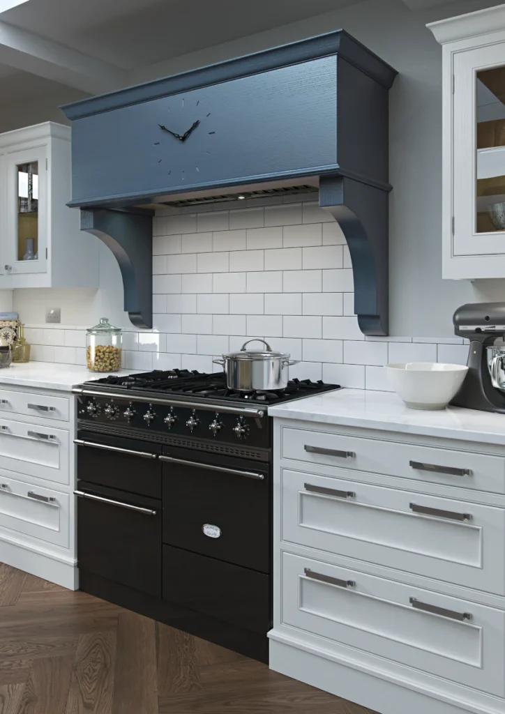 Aisling - Lawrence, Brilliant White & Parisian Blue